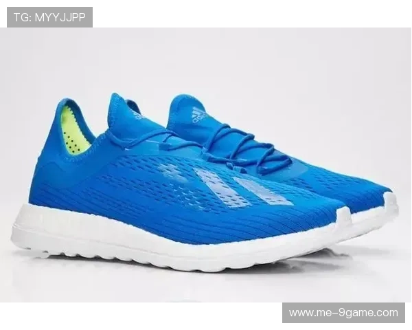 球星足球鞋上的字母寓意解析及其对球场表现的影响